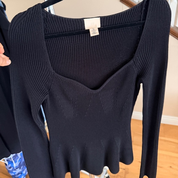 H&M Black Ribbed Sweater - Picture 4 of 8
